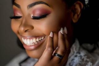 Crystal-Eyez Makeup & Beauty Lounge - 20