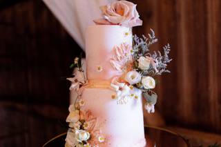 Sweet Sadie's Custom Cakes - 17