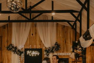 Pin Oak Farms Wedding Venue - 36