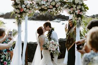Hawaiian Style Beach Weddings with ALOHA - 41