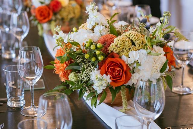 Petal's Edge Floral Design 2