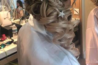 La Sabrina Hair Design - 70