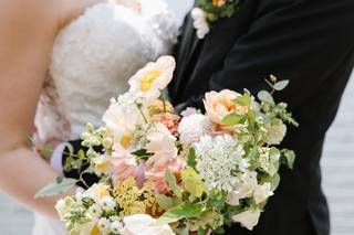 Violet Floral Designs of Baltimore, LLC - 14