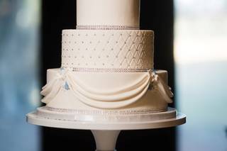 Couture Cakes of Greenville - 10