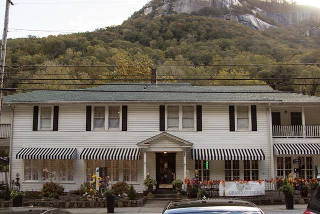 Broad River Inn - 1