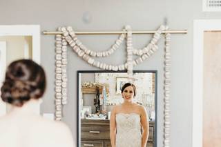 Holli Elaine Beauty & Co. - 20