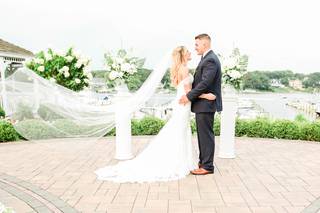 The Crystal Point Yacht Club - 26