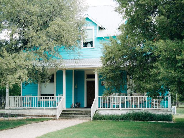 Yellow House Bed & Breakfast - 3