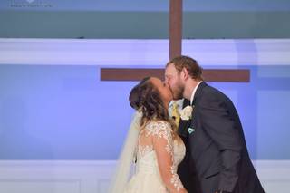 Marci Curtis - Wedding Photojournalist - 39