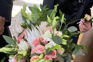 Lorraine's Flowers - 120