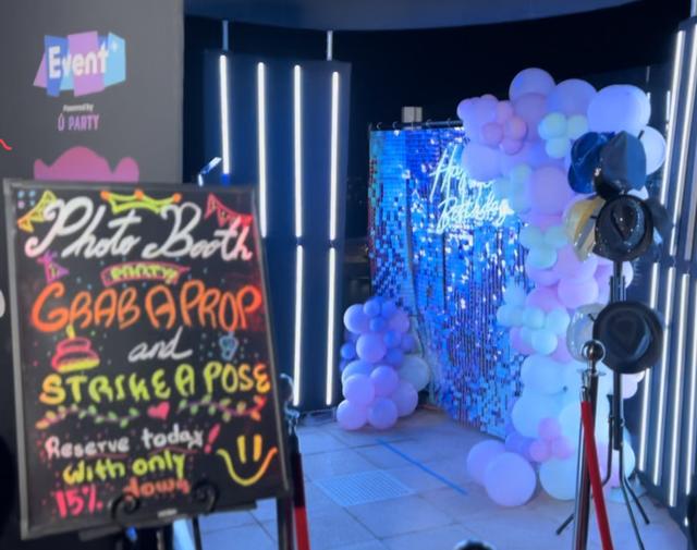 U Turn 360° | Photo Booths - 4