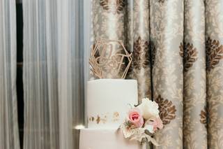 Holly's Cakes LLC - 19