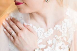Holli Elaine Beauty & Co. - 22