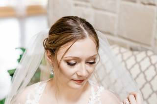 Southern Tease Luxury Hair & Makeup - 55