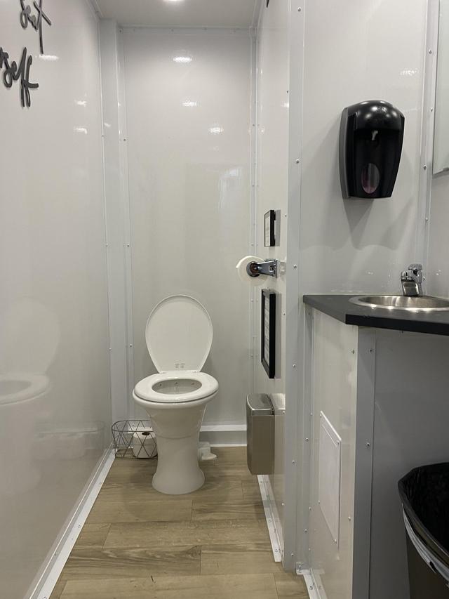 The Good Life Restrooms - 2