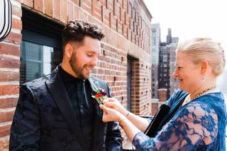 Rev. Annie NYC - Wedding Officiant - 12