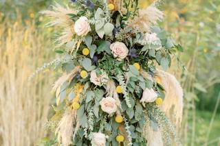 Lavender & Sage Floral Design Studio - 10
