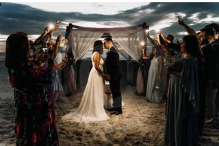 Simple Weddings - 24