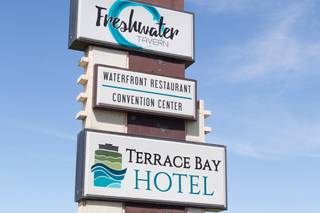 Terrace Bay Hotel - 25