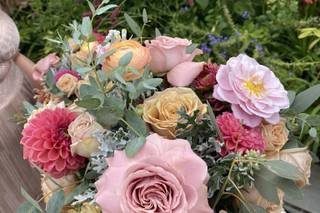 Rosery Flower Shop - 14