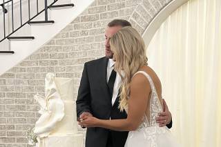 Taylor Elizabeth Cakes - 1