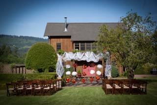 Beacon Hill Winery & Vineyard - 11