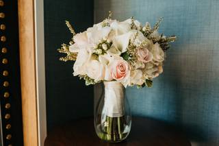 Brattle Square Florist - 16