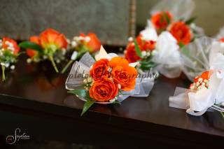 Serving Hands Weddings and Flowers - 15