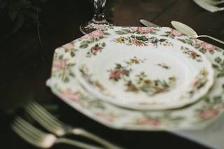 Southern Vintage Table - 97