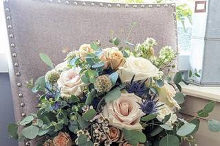 Dream Designs Florist and Wedding Boutique - 25