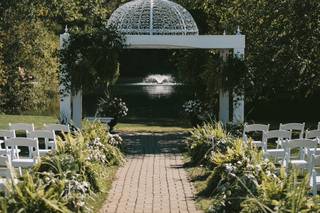 Apple Blossom Chapel and Gardens LLC - 10