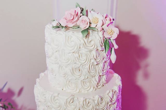 2-tier Pink & White Cake – Lark Cake Shop