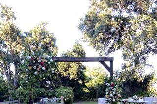 Hillside Blooms Floristry - 5