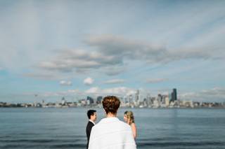 Annemarie Juhlian, Seattle Wedding Officiant & Minister - 22