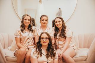 R salon and spa - 21