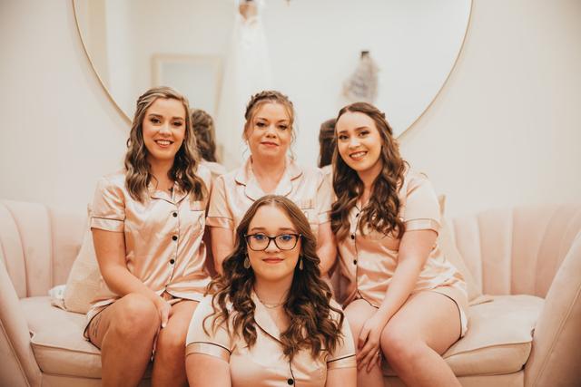 R salon and spa - 4