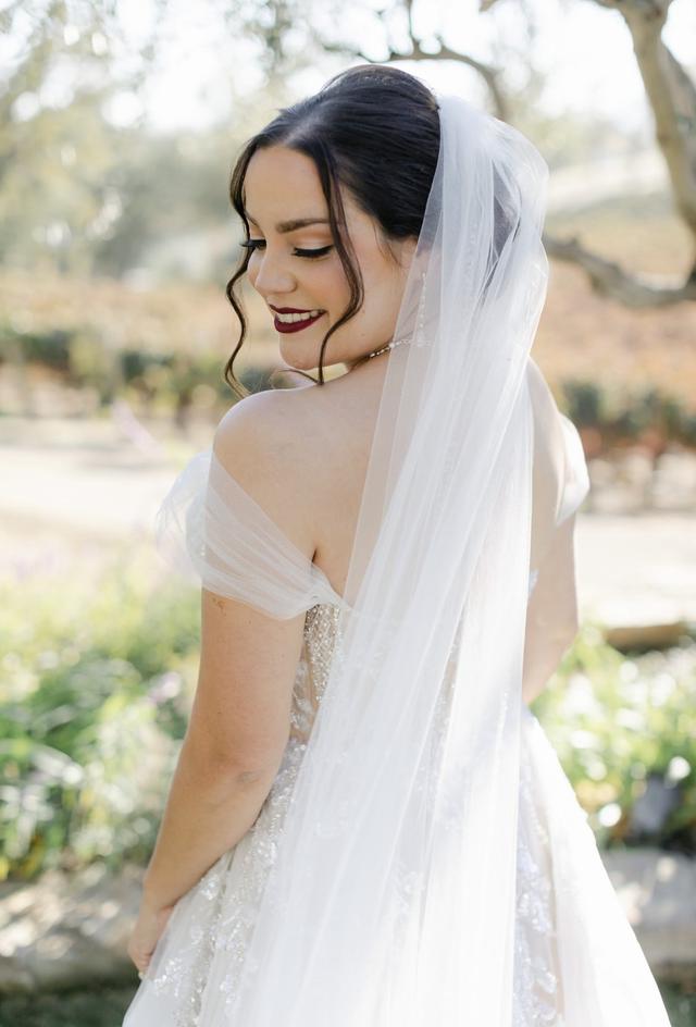 Silhouette Bridal - 3
