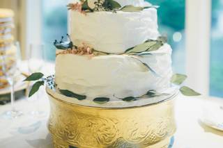 Holly's Cakes LLC - 32