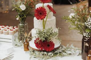 Lydia's Cakes & Confections - 18