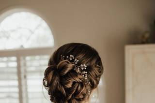 Willow and Lace Hairstyling - 107