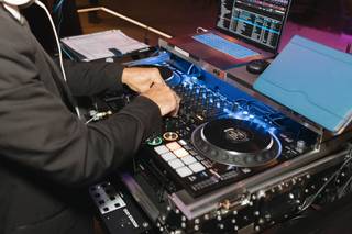 MUIR MUSIC ENTERTAINMENT - 10