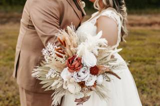 Love by Lali's Loft - 35