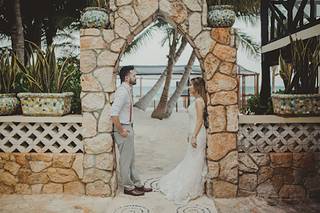 Modern Romance Travel - 35