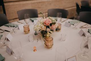 Dreyer House Florals - 29