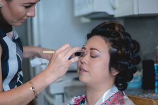 Lash Out Loud Beauty Bar - 101