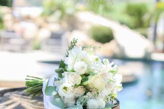 Shell's Petals Florist - 19