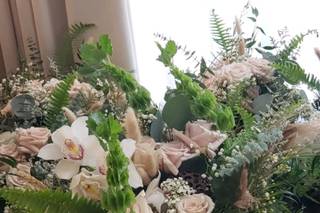 For Better For Less Wedding Flowers - 23