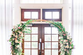 Busy B's Floral - 132