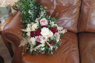 Sweet Stems Florist - 24