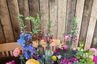 Dancing Tulip Floral Boutique - 8
